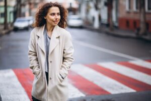 O que procurar em um casaco feminino perfeito para inverno?